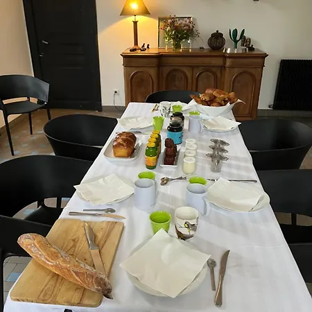 Maison Mokassi Kwatera prywatna Laloubere